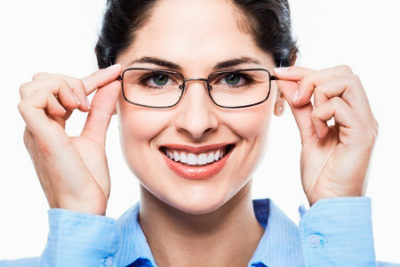 give service employees customer eyeglasses