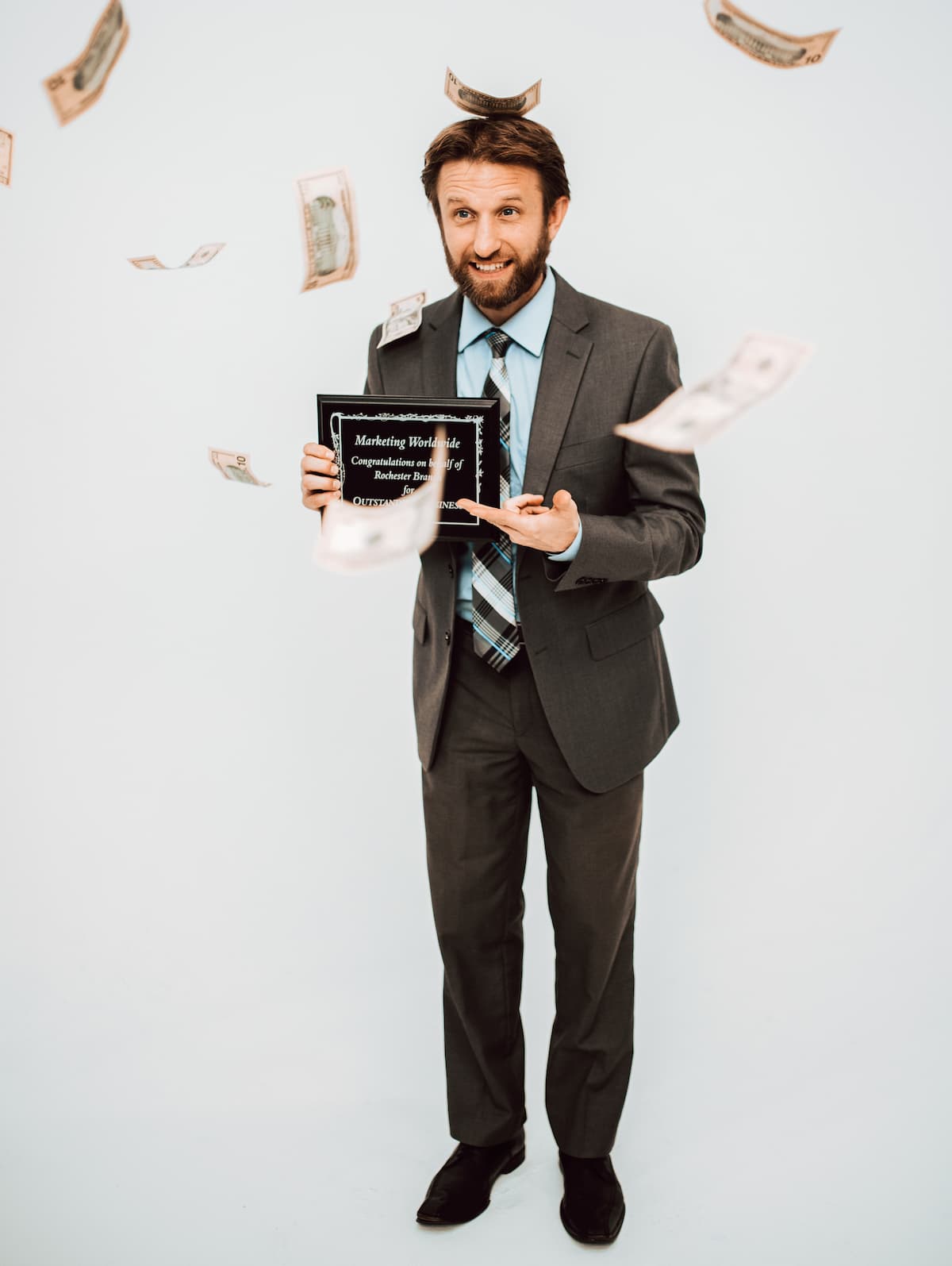 public recognition of best service performer